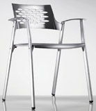 Sedia Nyo in alluminio impilabile