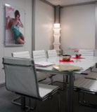 Tavolo rettangolare in vetro retrolaccato